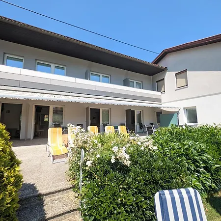 10 - Geraeumiges Terrassen-studio In Seenaehe Sankt Kanzian am Klopeiner See